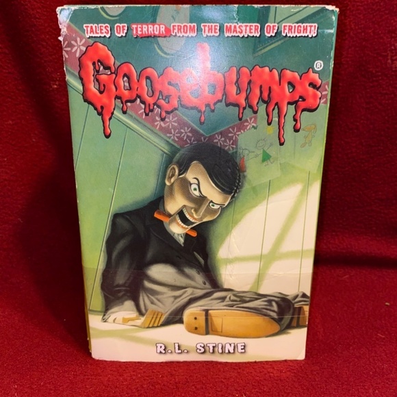 Goosebumps 10 book set by RL Stine - Picture 2 of 4
